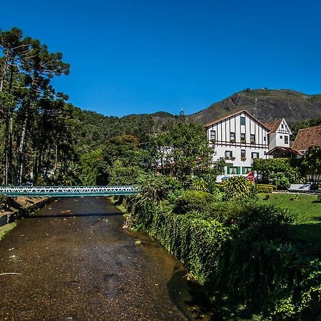 Hotel Bucsky โนวาฟริบูร์โก ภายนอก รูปภาพ