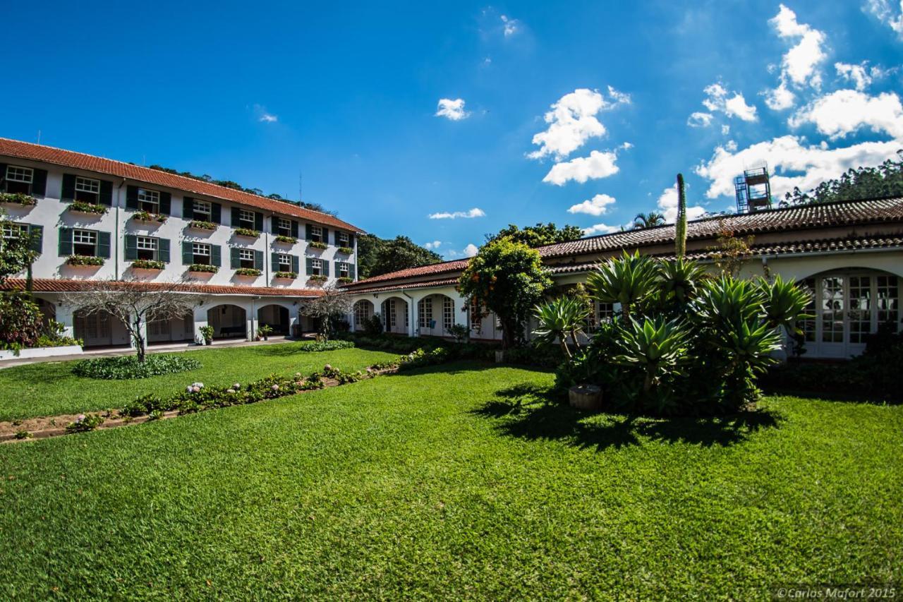 Hotel Bucsky โนวาฟริบูร์โก ภายนอก รูปภาพ
