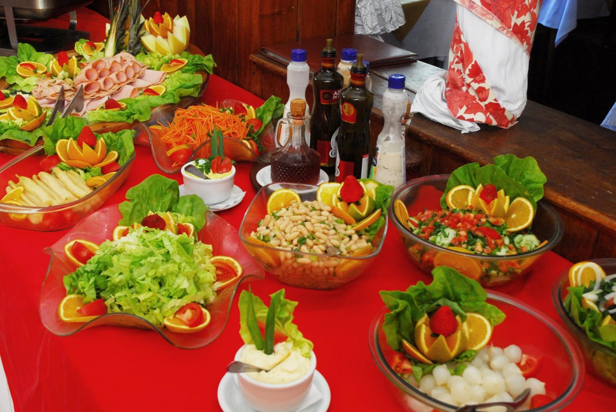 Hotel Bucsky โนวาฟริบูร์โก ภายนอก รูปภาพ