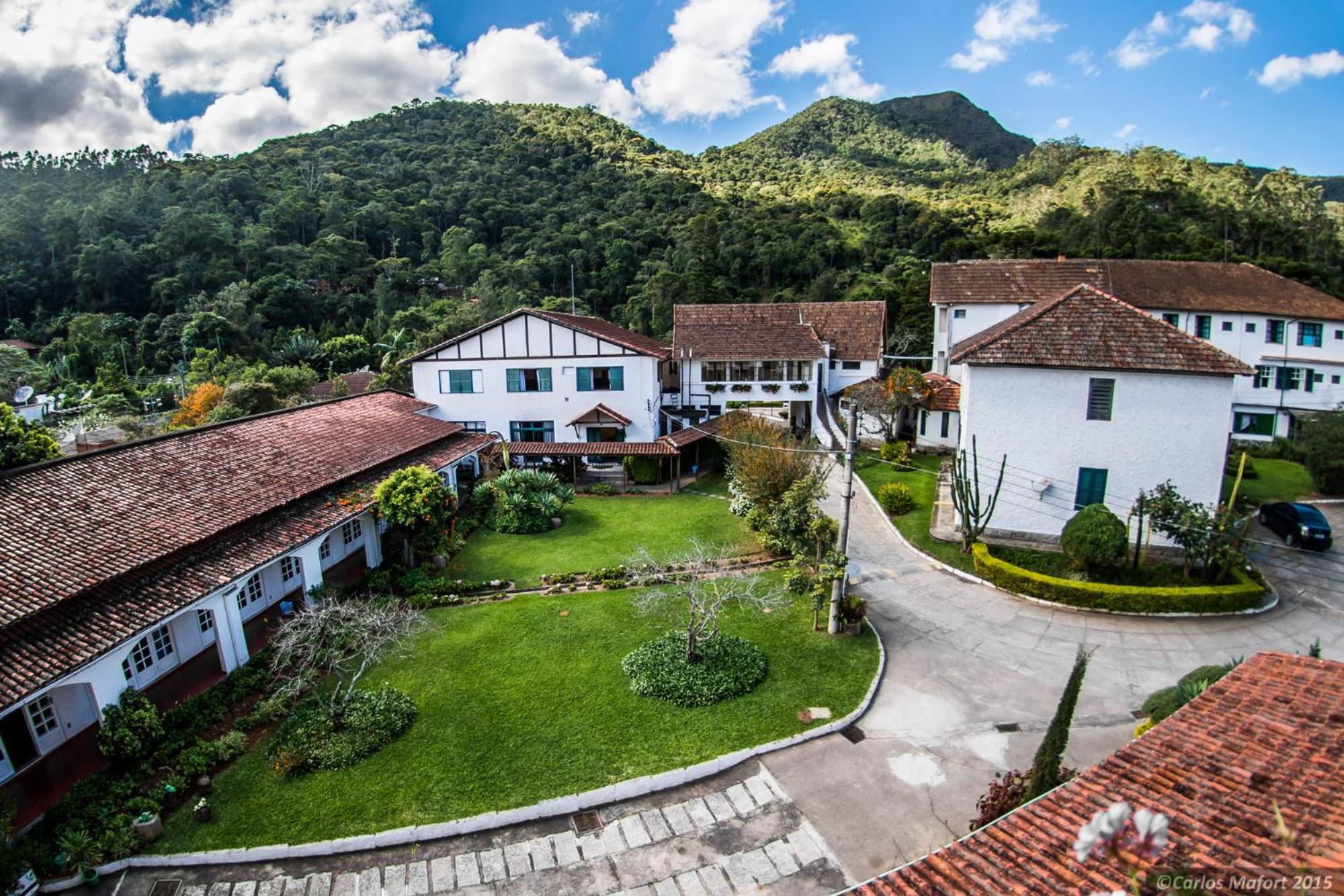 Hotel Bucsky โนวาฟริบูร์โก ภายนอก รูปภาพ