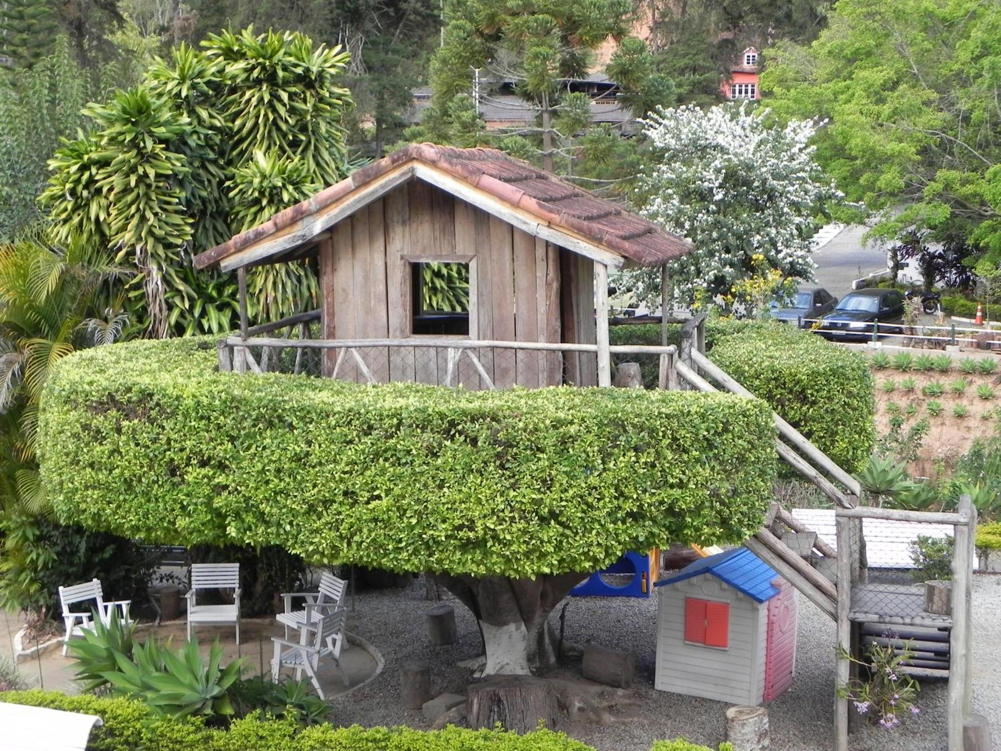 Hotel Bucsky โนวาฟริบูร์โก ภายนอก รูปภาพ