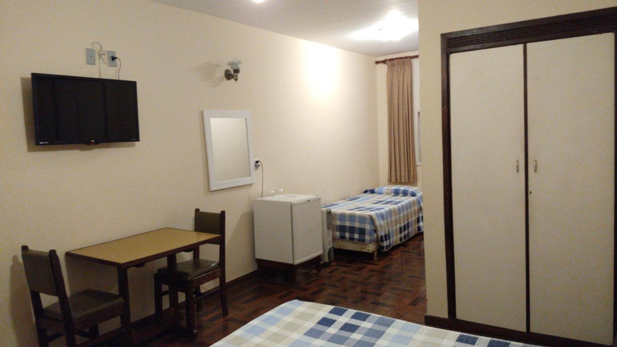 Hotel Bucsky โนวาฟริบูร์โก ห้อง รูปภาพ